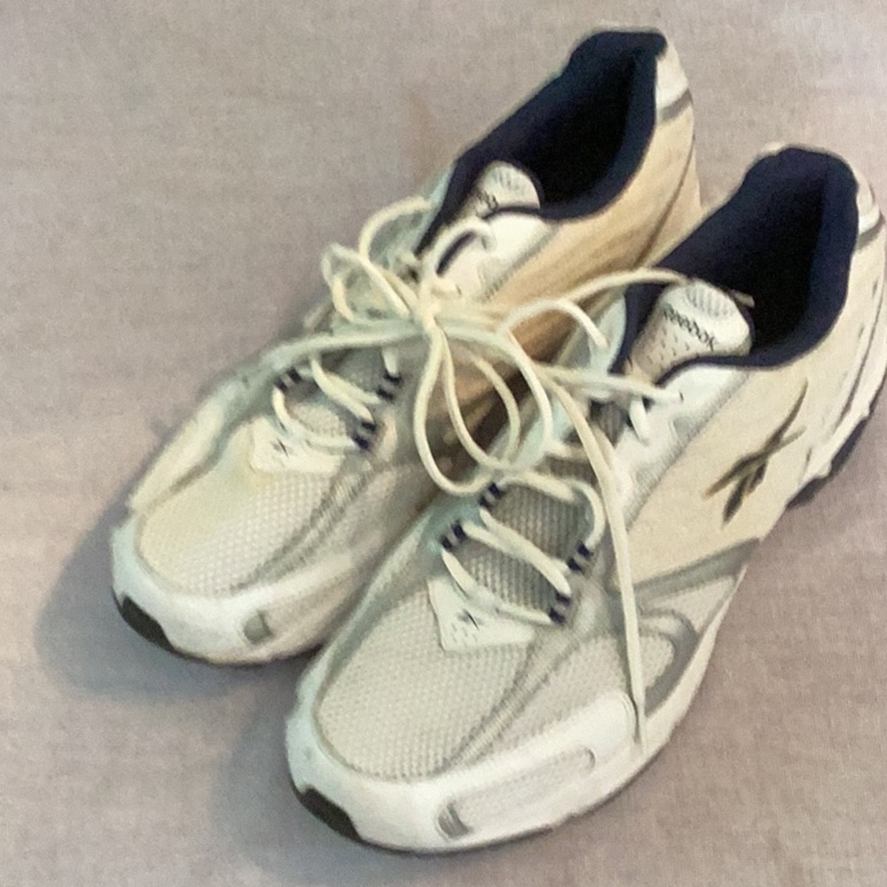 Men’s Reebok shoes